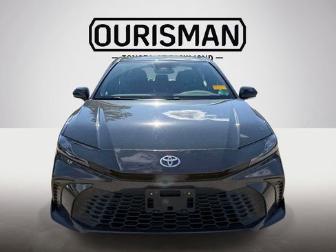 Certified 2025 Toyota Camry SE w/ Convenience Package FWD image 2