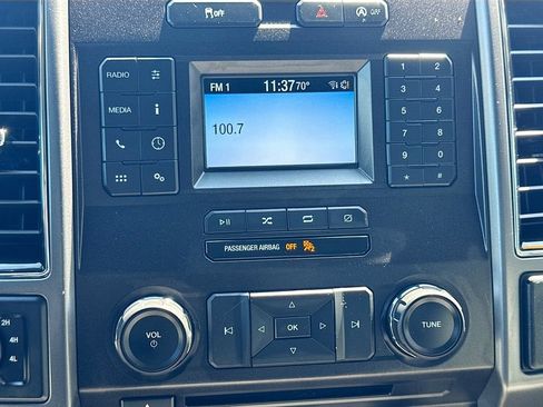 Used 2018 Ford F150 XLT AWD/4WD image 12