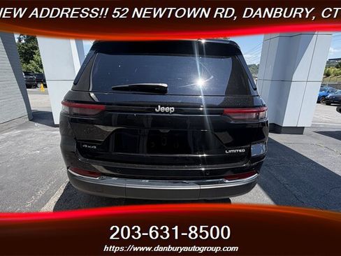 Used 2025 Jeep Grand Cherokee Limited AWD/4WD image 4