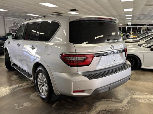 Used 2021 Nissan Armada SV image 2