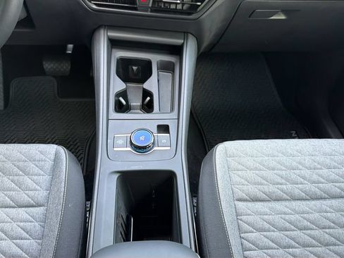 Used 2026 Volkswagen Tiguan S FWD image 19