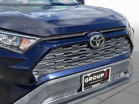 Used 2020 Toyota RAV4 XLE FWD image 28