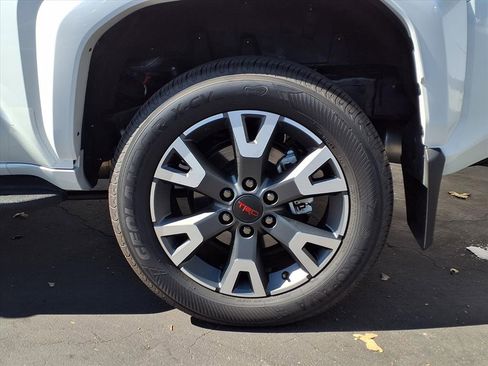 Certified 2025 Toyota 4Runner TRD Sport image 4