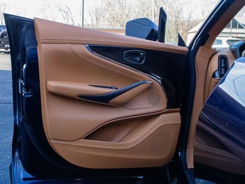 New 2026 Aston Martin DBX 707 image 8