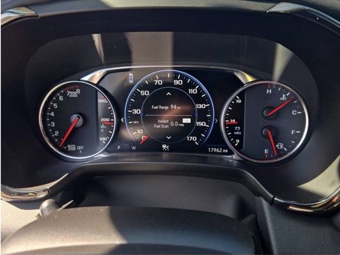 Used 2024 Chevrolet Blazer RS w/ Driver Confidence II Package image 8