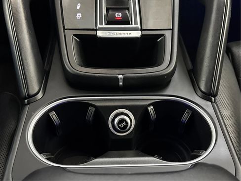 Used 2019 Porsche Cayenne S AWD/4WD image 22