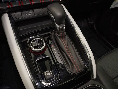 Used 2024 GMC Canyon AT4X image 17