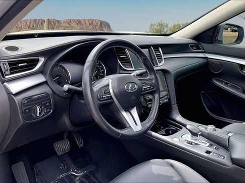 Used 2019 INFINITI QX50 Luxe w/ Navigation Package image 14