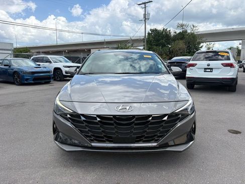 Used 2023 Hyundai Elantra Limited FWD image 8