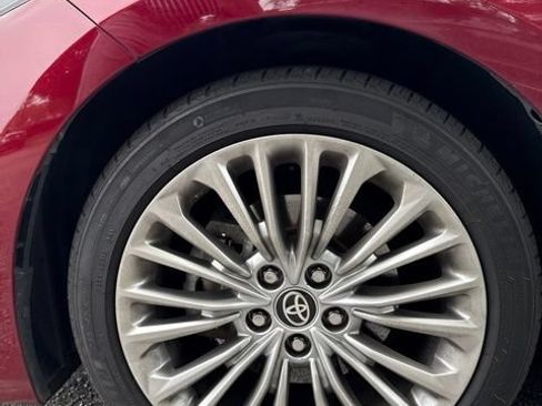 Used 2020 Toyota Avalon Limited w/ Advanced Safety Package FWD image 2