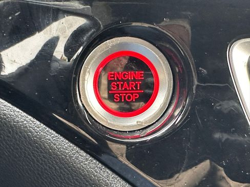 Used 2022 Honda Pilot Black Edition image 33