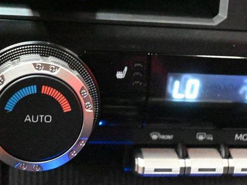 Certified 2024 Toyota Tacoma TRD Sport image 30