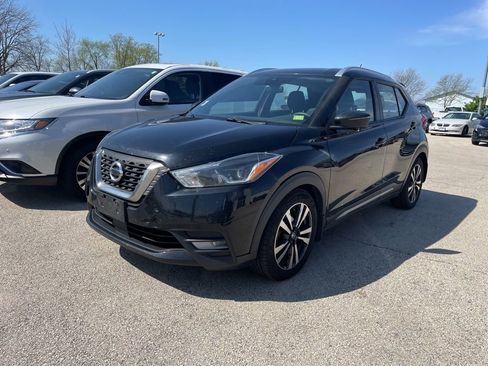 Used 2020 Nissan Kicks SR FWD image 2