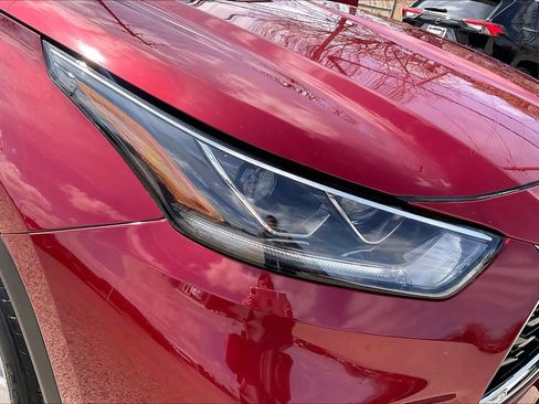 Used 2023 Toyota Highlander Limited image 28