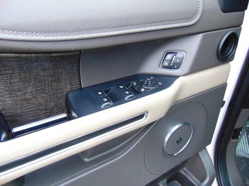 Used 2018 Ford Expedition Limited w/ Equipment Group 302A image 8