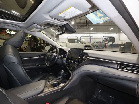 Used 2023 Toyota Camry XSE image 25