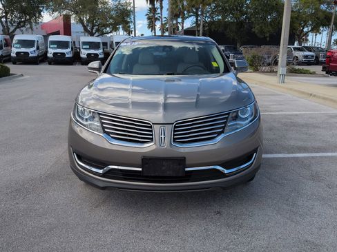 Used 2017 Lincoln MKX Reserve w/ Lincoln MKX Climate Package AWD/4WD image 9