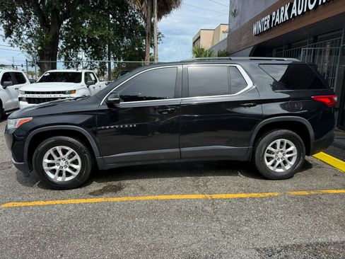 Used 2019 Chevrolet Traverse LT FWD image 4