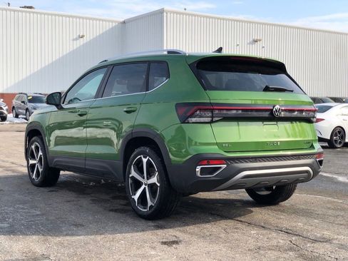 New 2026 Volkswagen Taos SEL image 4