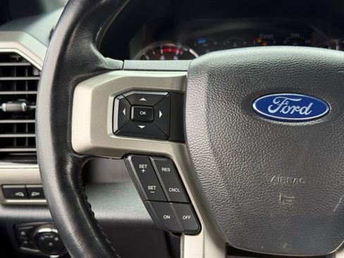 Used 2022 Ford F250 Lariat w/ Lariat Value Package AWD/4WD image 22