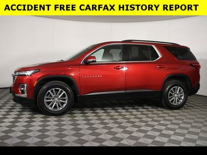 Used 2024 Chevrolet Traverse LT