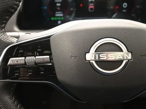 Used 2023 Nissan Ariya AWD image 27