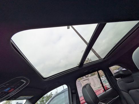 New 2025 Jeep Grand Cherokee Limited w/ Trailer Tow Package image 22