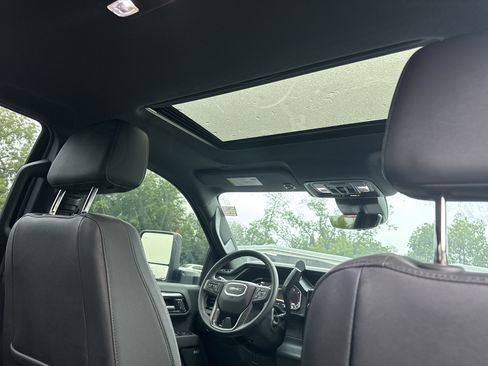 Used 2025 GMC Sierra 2500 AT4 w/ AT4 Premium Plus Package AWD/4WD image 33