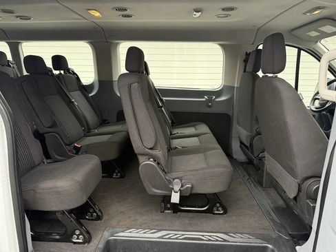 Used 2016 Ford Transit 350 XLT image 7