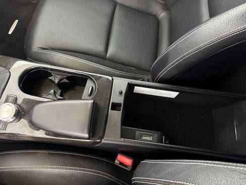 Used 2014 Mercedes-Benz SLK 250 image 28