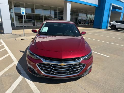 Used 2019 Chevrolet Malibu LT image 8