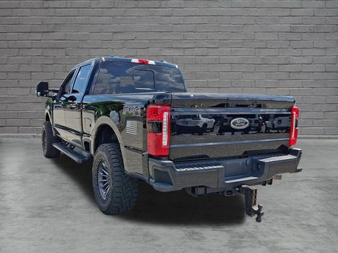 Used 2024 Ford F250 Lariat w/ Black Appearance Package AWD/4WD image 9