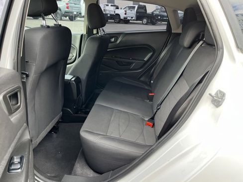 Used 2018 Ford Fiesta SE image 32