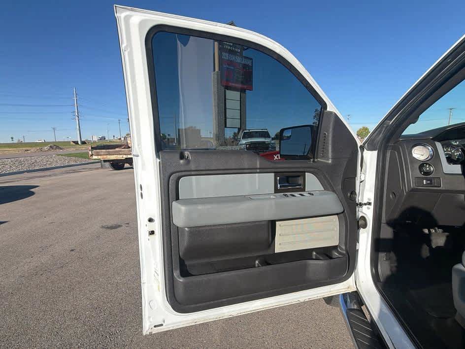 Used 2014 Ford F150 XLT w/ Equipment Group 302A Luxury AWD/4WD image 10