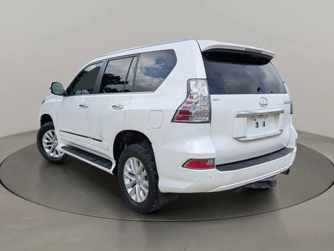 Used 2014 Lexus GX 460 w/ Premium Package AWD/4WD image 3