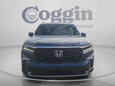 Used 2023 Honda Pilot Touring image 8