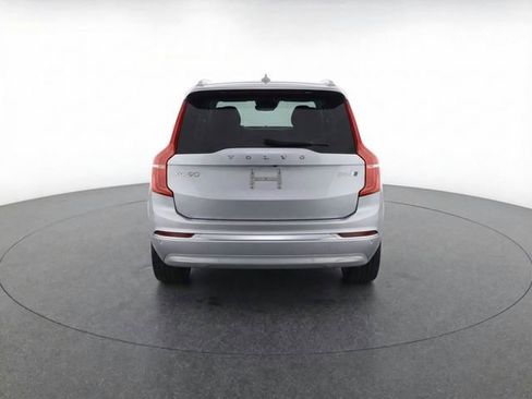 New 2026 Volvo XC90 B5 Core image 40