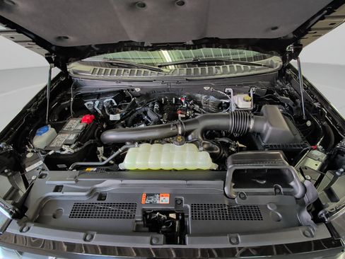 Used 2026 Ford Expedition Tremor AWD/4WD image 38