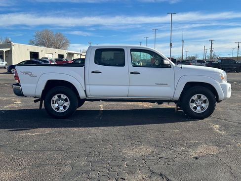Used 2011 Toyota Tacoma 4x4 Double Cab image 7