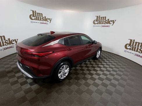 Used 2025 Buick Envista Preferred w/ Convenience I Package image 8