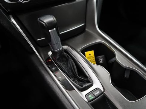 Used 2019 Honda Accord Sport image 34