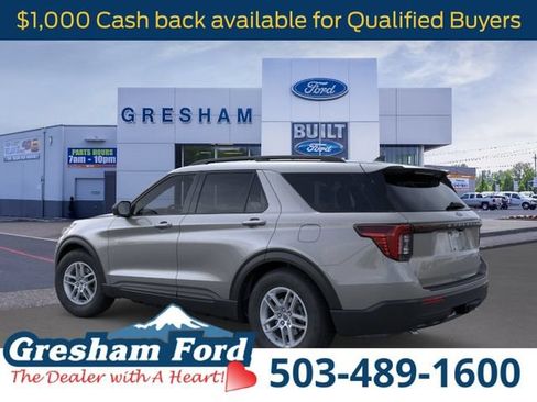 New 2026 Ford Explorer Active AWD/4WD image 4