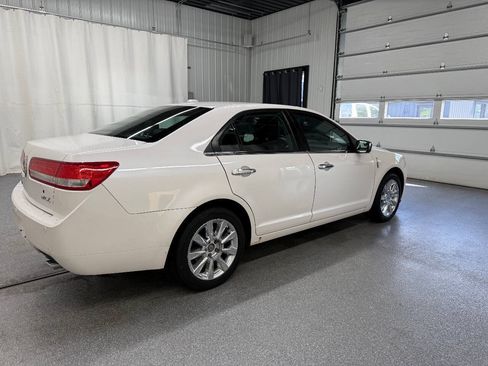 Used 2012 Lincoln MKZ FWD image 4