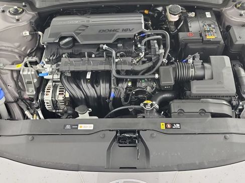 Certified 2025 Hyundai Elantra Sport FWD image 24