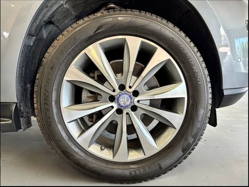 Used 2014 Mercedes-Benz GL 450 4MATIC image 55