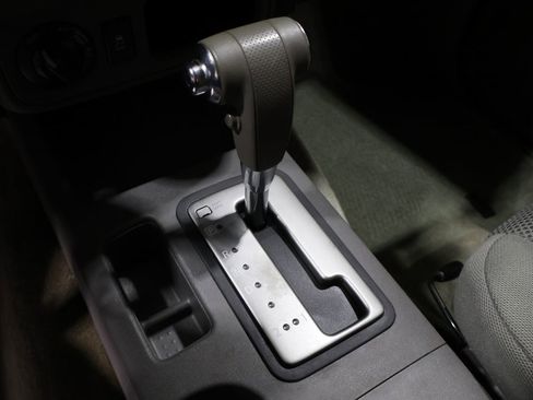 Used 2017 Nissan Frontier SV image 28