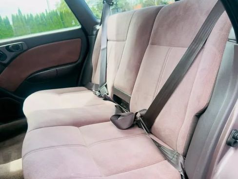 Used 1995 Subaru Legacy L AWD/4WD image 10