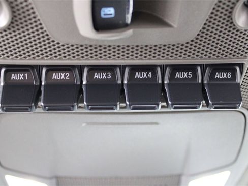 Used 2019 Ford F350 Lariat w/ Chrome Package image 30