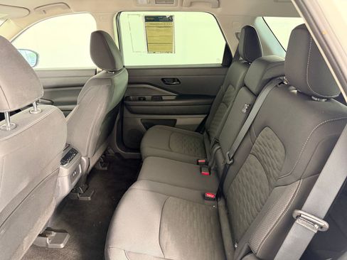 Used 2025 Nissan Pathfinder SV AWD/4WD image 20