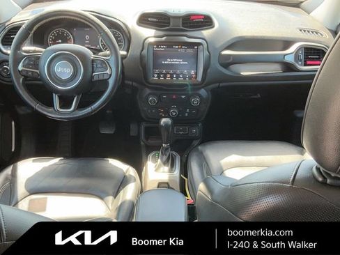 Used 2018 Jeep Renegade Limited w/ UConnect 8.4 Nav Group FWD image 15